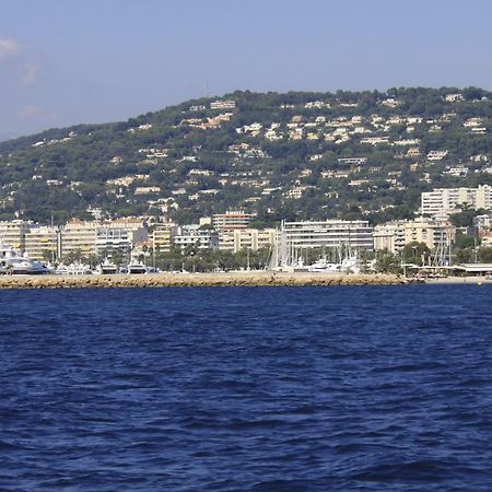 Croisette 81 Hotel Cannes Quarto foto